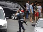 K útoku na policajnú stanicu v Istanbule sa prihlásila PKK