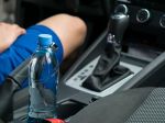 Dehydratácia pri šoférovaní je rovnako nebezpečná ako alkohol