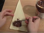 Video: Upečte si domáce čokoládové croissanty