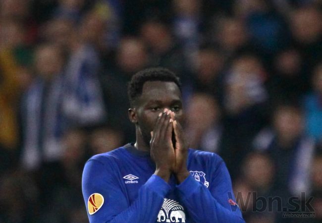 Video: Lukaku trafil loptou diváčku, ospravedlnil sa jej