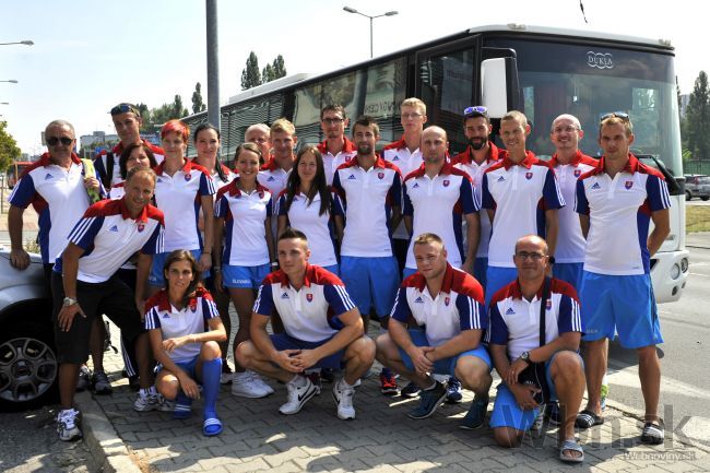 Slováci v Pekingu mali rušné ráno, hotel prehľadali vojaci