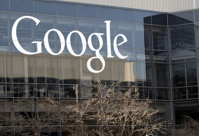 Blesky zasiahli dátové centrum Googlu, vypli servery