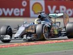 Hamilton napodobnil Schumachera, má ďalšiu pole position