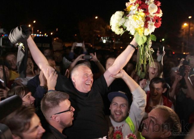 Lukašenko prepustil politických väzňov, pomohlo i Slovensko