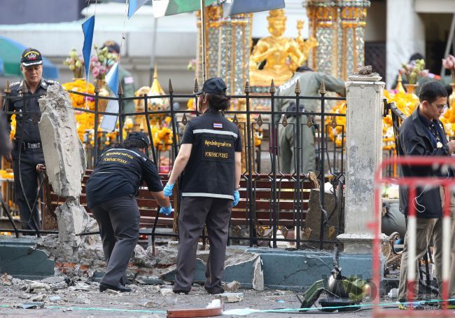 Útočník z Bangkoku mohol ujsť za hranice, myslí si polícia