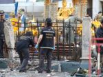 Útočník z Bangkoku mohol ujsť za hranice, myslí si polícia