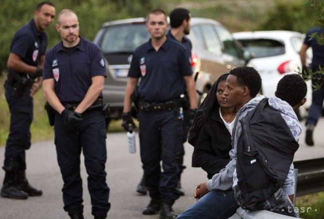 Polícia na juhu Maďarska zadržala v nedeľu 1199 ilegálnych migrantov