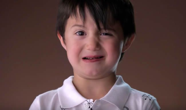Video: Keď deti prvýkrát ochutnajú horkú čokoládu