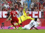 Video: Stuttgart sa trápi, Bayern nedal šancu 'farmaceutom'