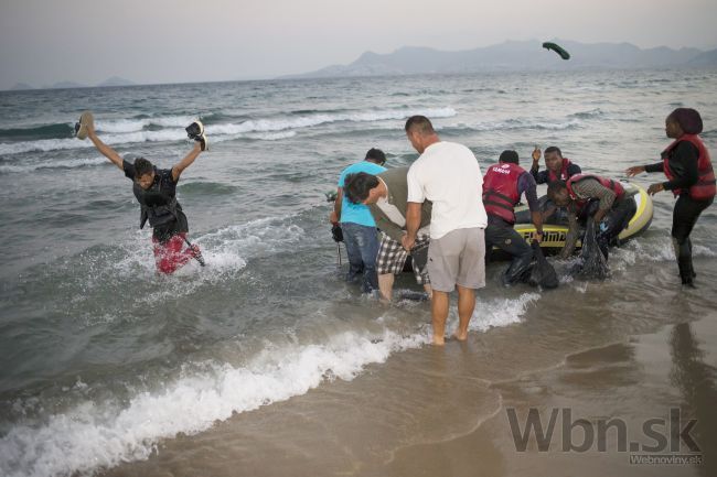 Po tragickej smrti migrantov na mori zatkli troch Líbyjčanov