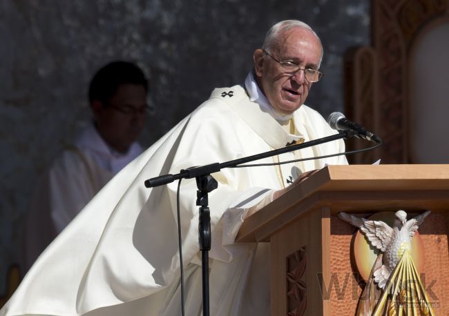 Pápež sa modlil za migrantov, ktorí našli smrť v Rakúsku