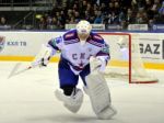 V KHL sa darilo hosťom, Koskinen vychytal shutout