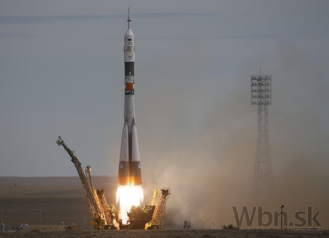 Video: Ruský Sojuz s trojčlennou posádkou odštartoval k ISS