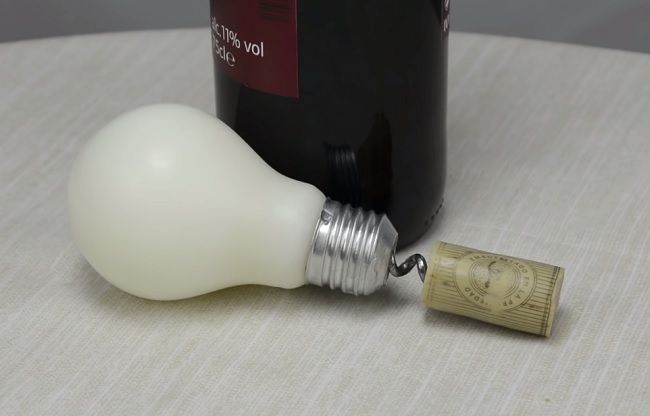 Video: 5 vecí, ktoré si môžete vyrobiť zo žiaroviek