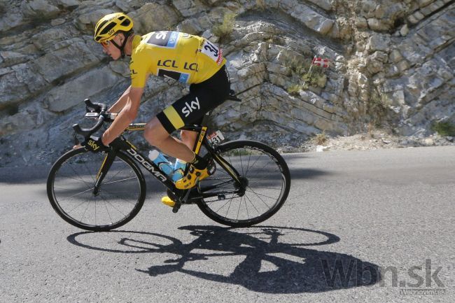 Víťaz Tour de France pre zlomeninu odstúpil z Vuelty