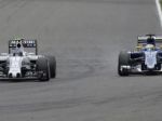 Jazdci Bottas a Massa spolu potiahnu aj tretiu sezónu