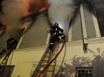 V Chynoranoch horí sklad, zasahujú desiatky hasičov