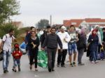 Bavorsko nezvláda utečencov, prosí spolkové krajiny o pomoc