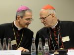 Slovenskí biskupi budú o dva týždne diskutovať o pomoci utečencom