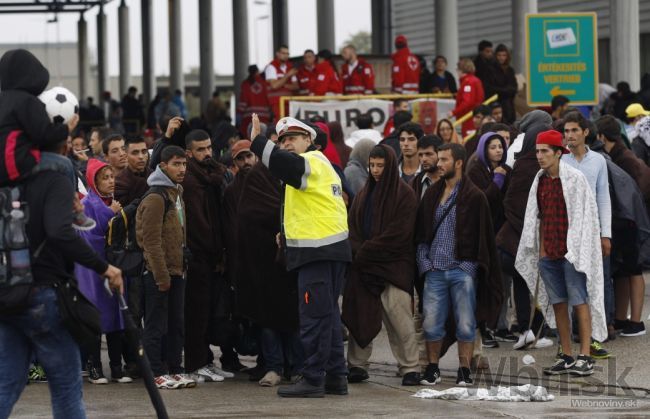 V Prahe protestujú proti islamu, iní volajú po tolerancii