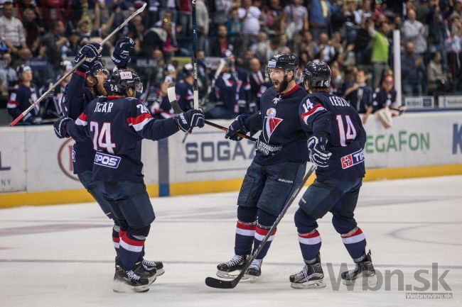 Slovan uspel tretíkrát v rade, súperovi strelil päť gólov