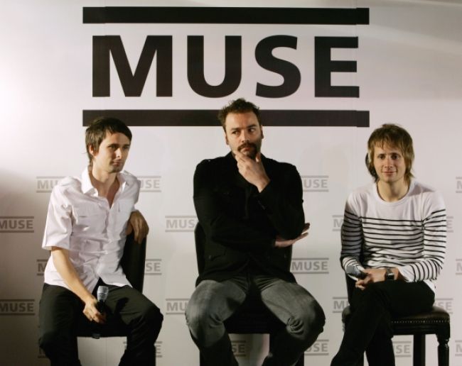 Rocková kapela Muse rozprúdi adrenalín v pražskej O2 Aréne