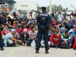 Rakúsko od polnoci zavádza na hranici so Slovenskom kontroly