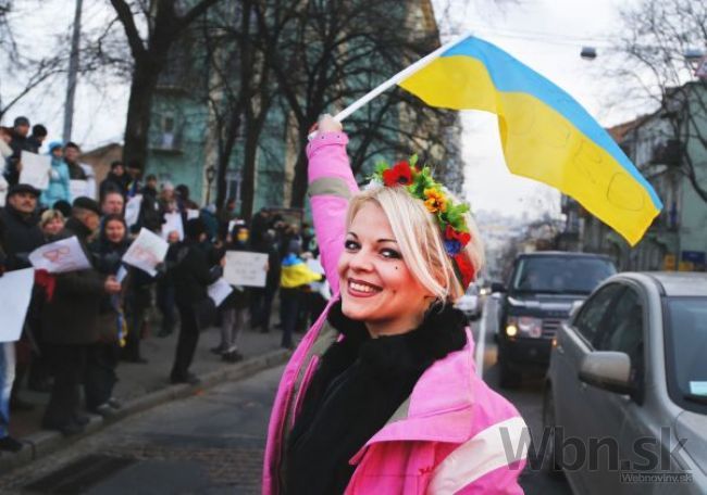 Ukrajina rozšírila zoznam sankcií, zasiahli aj Slovákov