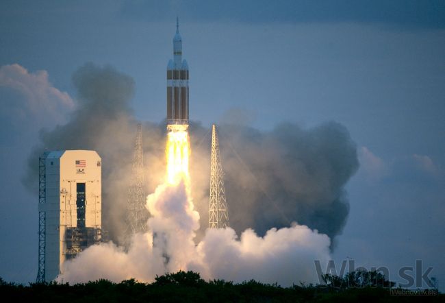 NASA posunula prvý pilotovaný let vesmírnej lode Orion