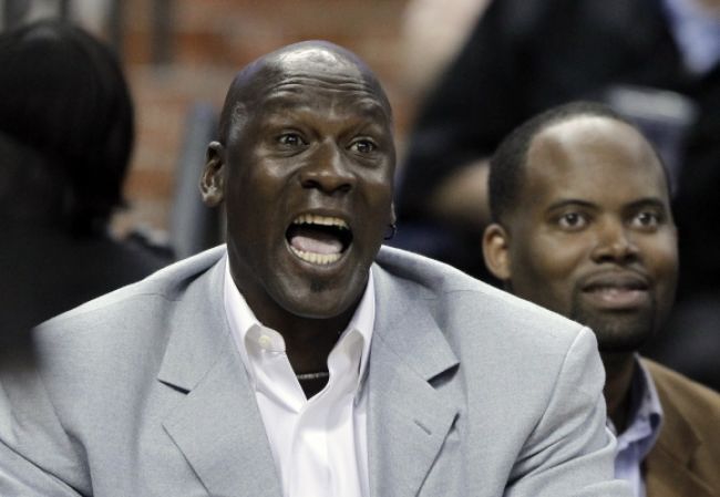 Michael Jordan zarobil za rok viac ako za celú kariéru