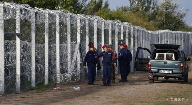 Pri Röszke zadržali troch novinárov, vrátane Slovenky