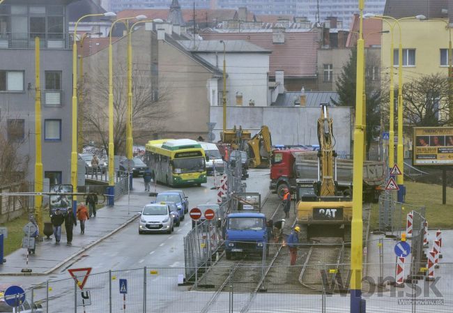 Košice si na električky počkajú, rekonštrukcia sa naťahuje