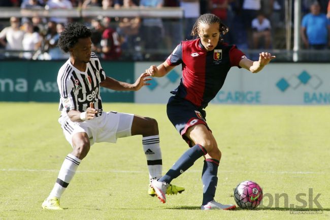 Video: Hamšíkov Neapol zničil Lazio, Juventus má prvú výhru