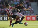Video: Škrtelov Liverpool remizoval, Manchester zvíťazil