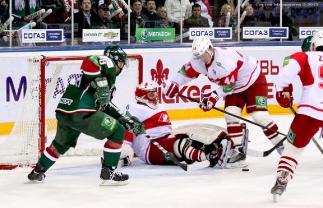 KHL pozná hviezdy týždňa, najviac bodoval Azevedo z Kazane