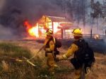 Video: Kaliforniu ničia požiare, vyhlásili stav katastrofy