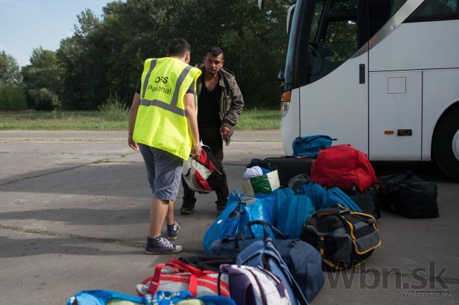 V Gabčíkove je už vyše sto utečencov, pribudlo aj policajtov
