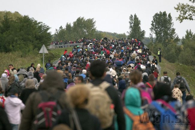 UNHCR: Súčasný prílev migrantov môže byť len špičkou ľadovca