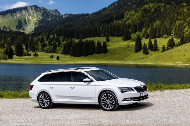 Nová ŠKODA Superb Combi je už od dnes dostupná na Slovensku