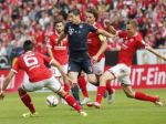 Video: Bayern opäť nezaváhal, Lewandowski dal jubilejný gól