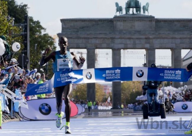 Prestížny Berlínsky maratón vyhrali Kipchoge a Cheronová