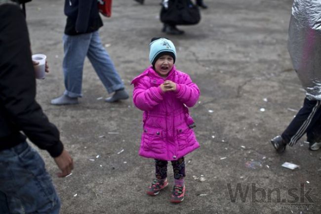 Do Maďarska naďalej prúdia tisícky ilegálnych migrantov