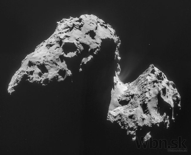 Vedci zistili, prečo ma kométa 67P tvar kačičky