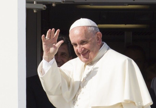 Pápež vymenoval za pápežského ceremoniára slovenského kňaza Dubinu