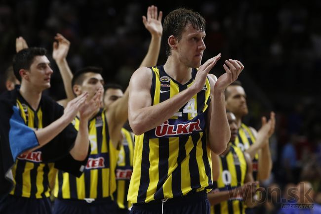 Video: Fenerbahce šokovalo tím NBA, Veselý dal 18 bodov