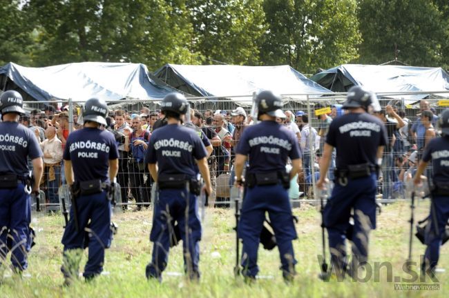 Slováci pomôžu Maďarom s utečencami, ponúkneme im policajtov