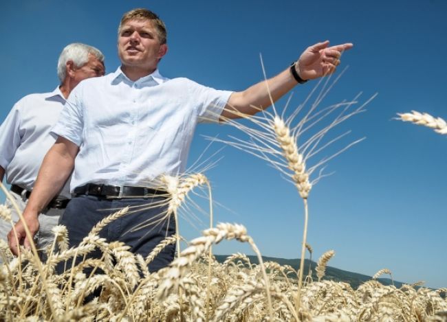 Premiér Fico rozmýšľa nad ďalším zlacňovaním potravín