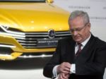 Exriaditeľ Volkswagenu má rezignovať na zvyšné posty