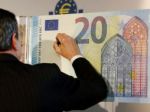 Eurosystém rozpošle letáky o novej eurobankovke