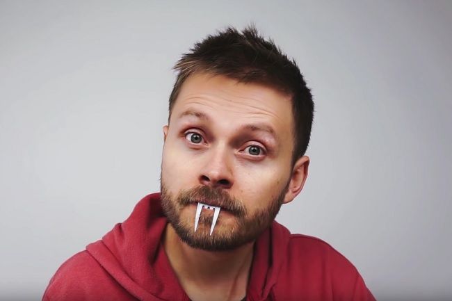 Video: Ako si vyrobiť upírske zuby za 30 sekúnd